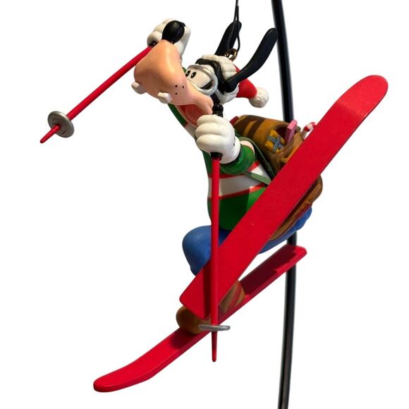 Vintage 1990's Disney Goofy Skiing Christmas Ornament, EUC - Picture 1 of 3
